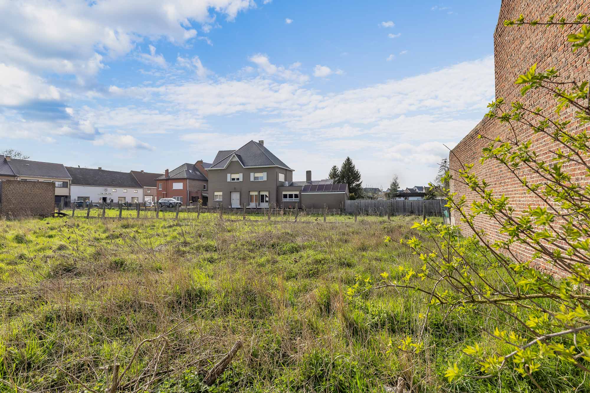 Bouwgrond voor halfopen bebouwing te Welle – ideale ligging - foto 1