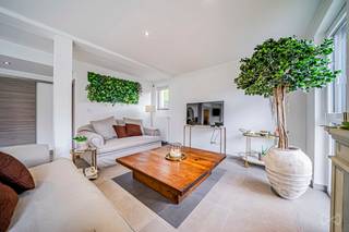 WE INVEST Sud-Luxembourg presents this superb duplex with garden, offering the comfort of a real house, ideally located in Autelbas, a quiet...