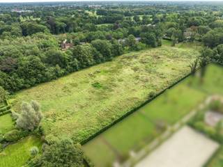 Met gepaste trots presenteren wij u dit uitzonderlijke perceel bouwgrond (21.954m²), gelegen in de charmante en groene gemeente Schilde.Dit eigendom...