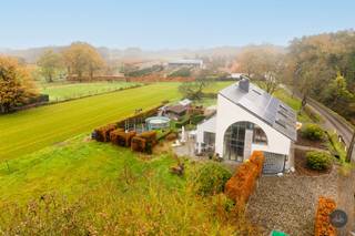 Voor meer info van deze woning of een gratis waardebepaling van je eigen woning: 016 199 340 of jordi.broes@homixx.be.Voor meer foto's en de...