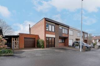 House for sale in Deerlijk