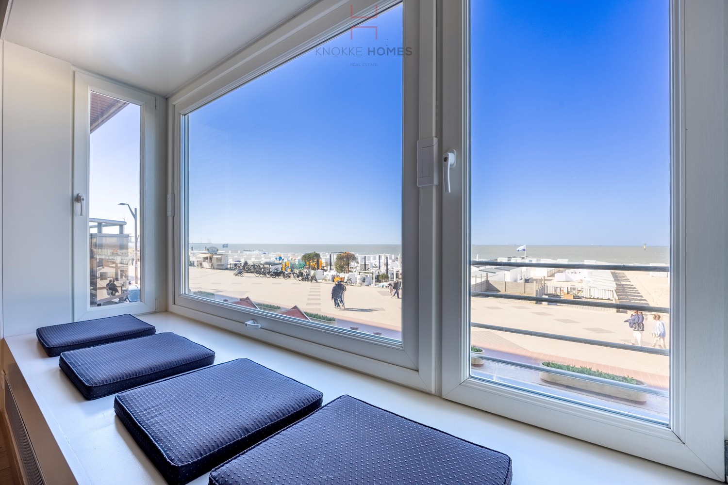 Instapklaar appartement met frontaal zeezicht gelegen nabij het Driehoeksplein - photo 5