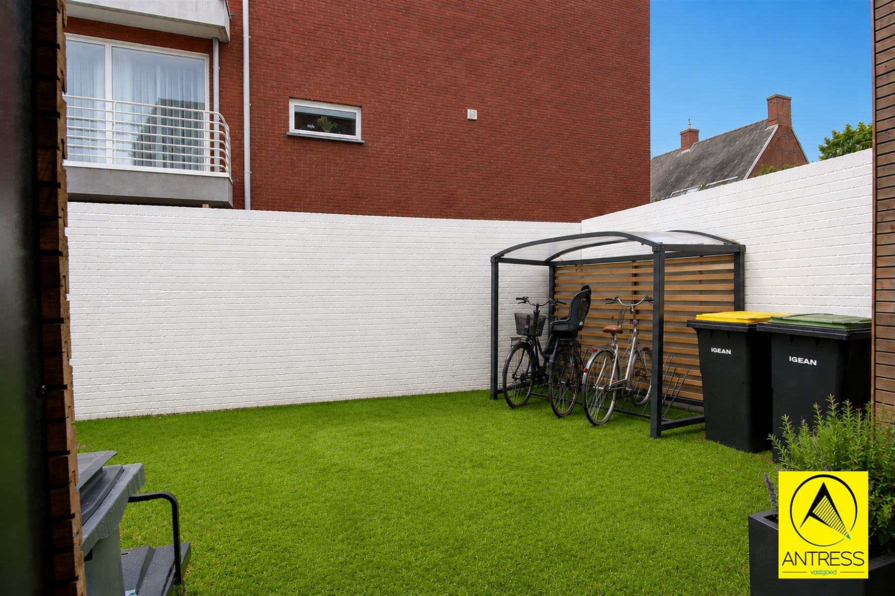 Gerenoveerde gezinswoning met stadstuin en behoud van karakterisieke elementen. - foto 5