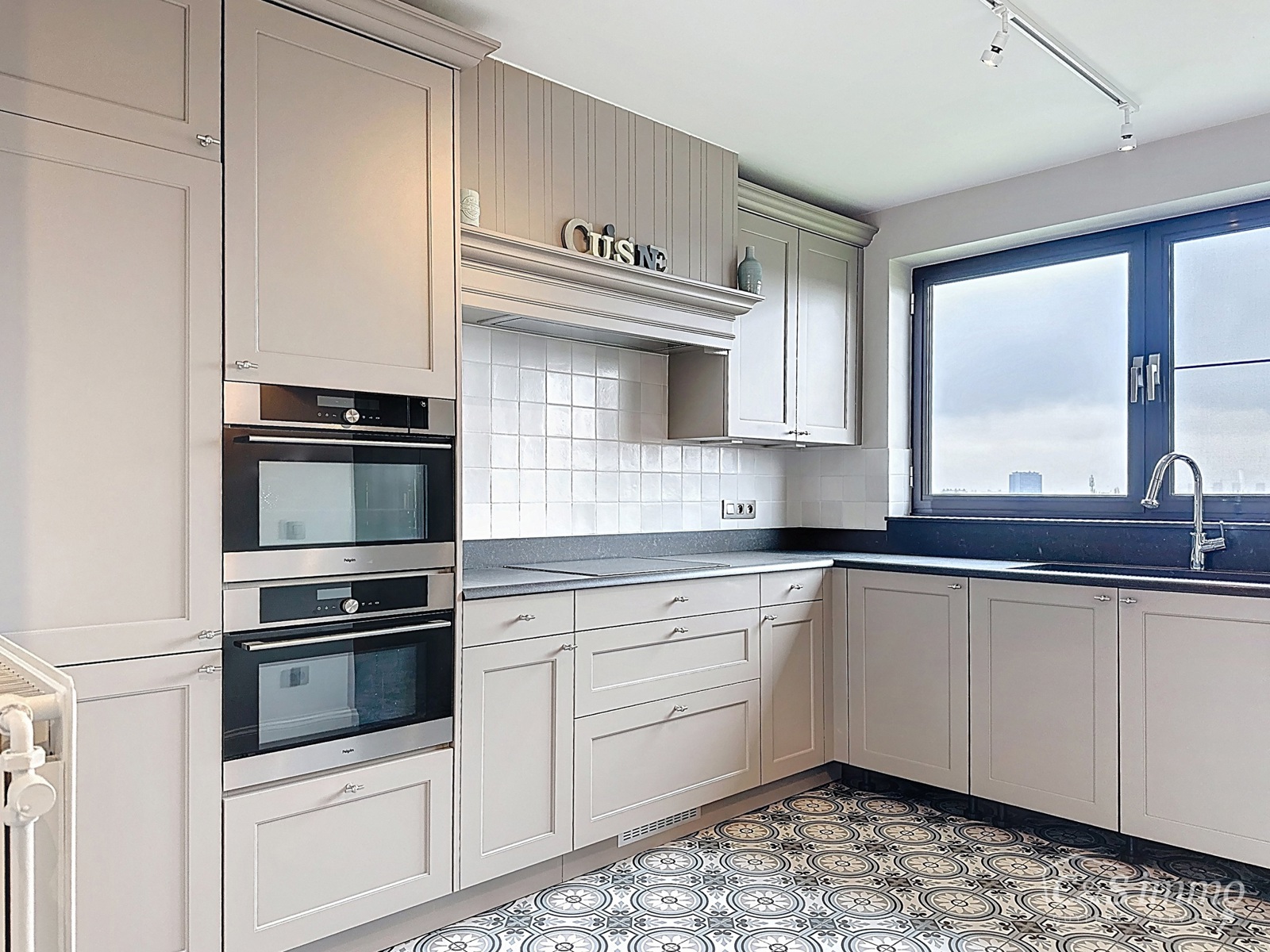 Ruim dakappartement met 3 slaapkamers en riant terras in Wilrijk - foto 5