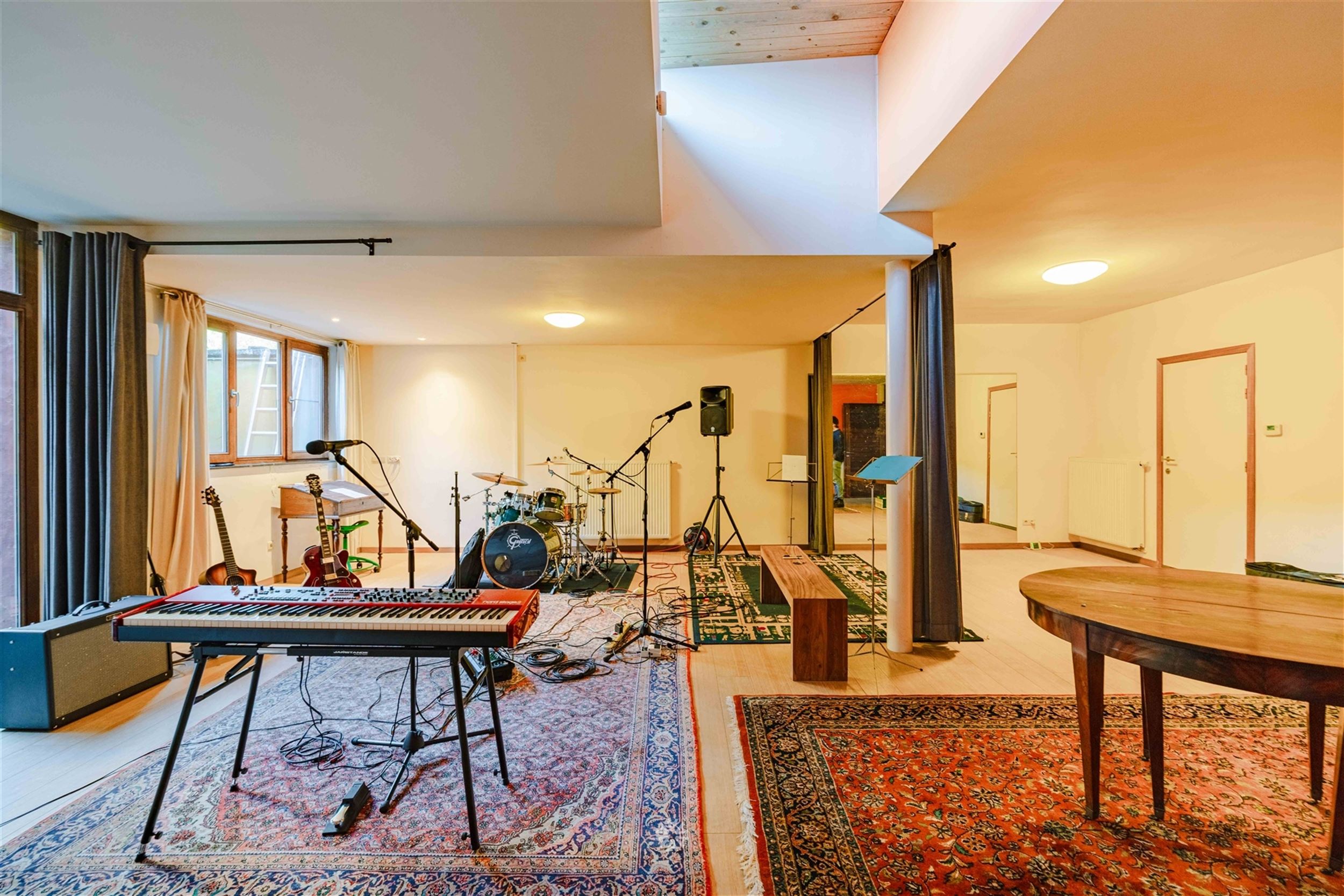 Uniek pand met twee wooneenheden, binnenkoer en dakterras - foto 5