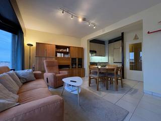 Au 6e étage se trouve ce très bel appartement 1 chambre, idéal comme résidence secondaire ou comme investissement.**Disposition :*** living lumineux...