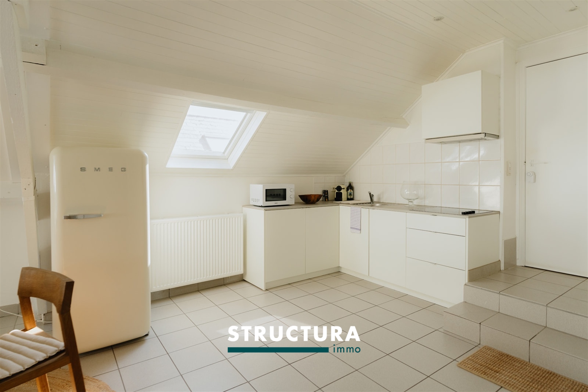 Bemeubelde loft op centrale ligging - foto 2
