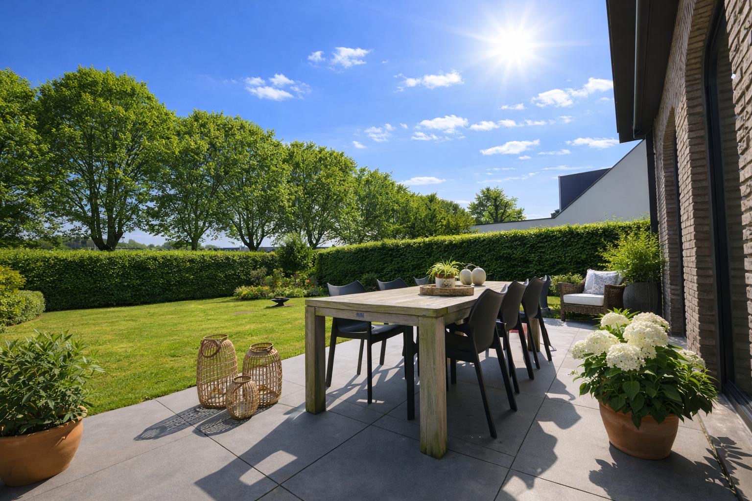 Prachtige woning met 4 slpk, 2 badk, dubbele gar, tuin en terras voor 569.000 EUR - foto 2