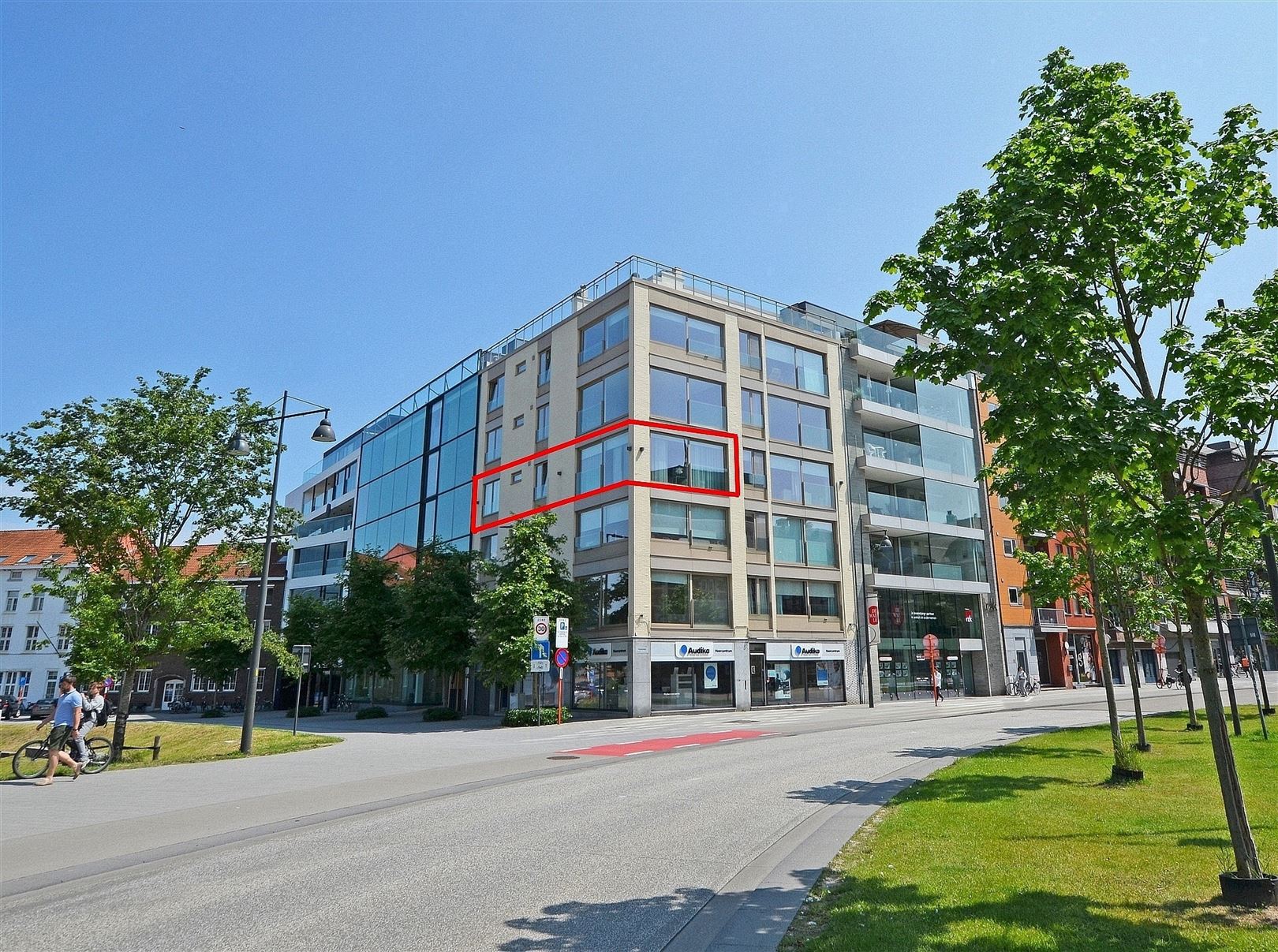 2-Slaapkamerappartement met zicht op de jachthaven van Hasselt - foto 1