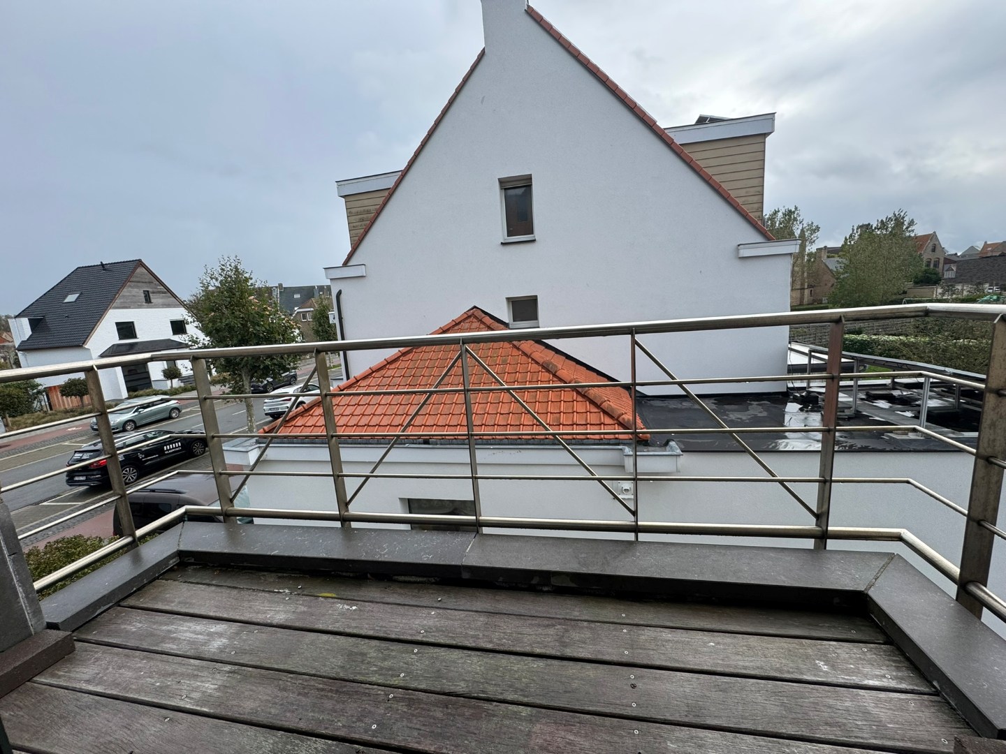 Energiezuinig en centraal gelegen 2-slaapkamerappartement met garage - foto 5