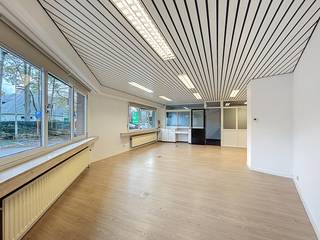 Commercial à louer à Brasschaat