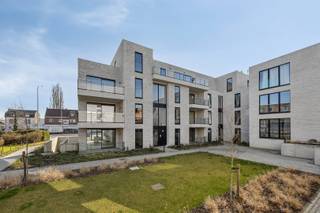 Nieuwbouw penthouse met 2 ruime terrassen en ondergrondse staanplaats te koop - nog verder af te werken naar keuze volgens budget!Residentie Désiree...
