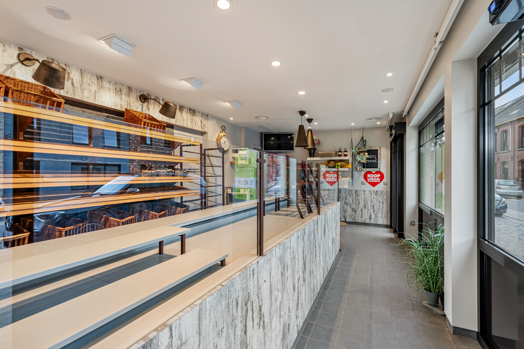 Commercial for sale in Ghent - photo 4