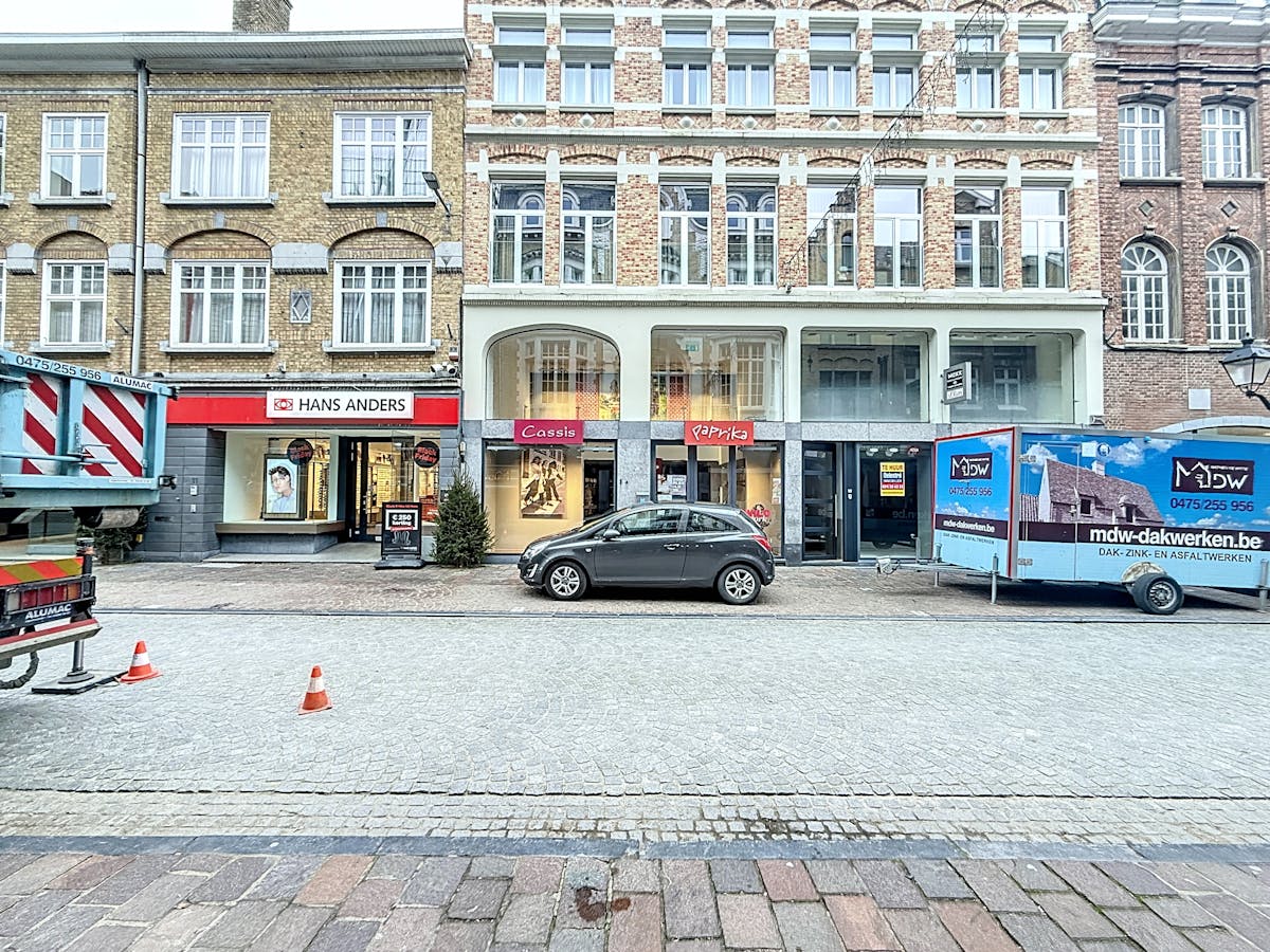 Commercial property for rent in Ypres - photo 1