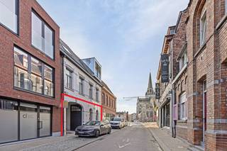 Praktijkruimte te koop in hartje Wervik. Deze locatie biedt voldoende parkeermogelijkheden en is makkelijk bereikbaar. Door de unieke...