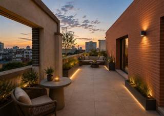 <h2><span>LUXE DUPLEX APPARTEMENT </span></h2><h2><span>MET ROYALE TERRASSEN, UNIEK SKYLINEZICHT MET PANORAMISCH ZICHT</span></h2><h2><span>OP TOPLOCATIE AAN HET EILANDJE</span></h2><p><span>Op een Toplocatie aan het </span><span>Eilandje te Antwerpen</span><span>, bevindt zich deze uitzonderlijke duplex. </span></p><p><span>Een woonst waar architectuur, ruimte en verfijning samenkomen, met als absolute troef de </span><span>royale terrassen aan zowel de voor- als achterzijde met zicht op de Antwerpse Skyline</span><span>.</span></p><p><span>Zachte aardetinten, warme houtaccenten en zichtbare betonnen structuur-elementen creëren een tijdloze en serene sfeer.</span></p><h3><span>4e VERDIEP: Comfort in rust en ruimte</span></h3><p><span>Hier bevindt zich de </span><span>royale leefruimte</span><span>, waar grote raampartijen voor een overvloed aan natuurlijk licht zorgen. De open architectuur en warme materialen geven deze ruimte een uitgesproken karakter.</span></p><p><span>De</span><span> 2 slaapkamers</span><span> hebben een gedeeld terras en bieden een rustige sfeer. De </span><span>badkamer </span><span>werd in dezelfde stijl afgewerkt, met een dubbele wastafel. </span><span>Apart gastentoilet.</span></p><h3><span>5e VERDIEP: Koken, tafelen en genieten</span></h3><p><span>Via de </span><span>interne trap </span><span>naar de bovenste verdieping, bevindt zich de </span><span>ruime open keuken en eetruimte</span><span>. Aanpalend een </span><span>Riante bergruimte</span><span> voorzien en </span><span>apart gastentoilet.</span></p><p><span>Maatwerkkeuken van de gespecialiseerde keuken- en kastenbouwer MANAS, </span><span>deze combineert lichte houten fronten met hoogwaardige werkbladen, geïntegreerde toestellen en een royaal kookeiland.</span></p><p><span>De keuze om de keuken op de bovenste verdieping onder te brengen, komt hier volledig tot zijn recht. Vanuit deze ruimte is er een directe verbinding met de buitenruimte, waardoor koken en tafelen naadloos overgaan in het buitenleven. </span></p><p><span>De duplex beschikt over </span><span>ruime terrassen aan zowel de voor- als achterzijde</span><span>. Hierdoor kunt u op verschillende momenten van de dag van zon, rust en uitzicht genieten. Er is meer dan voldoende plaats voor zowel een volwaardige eettafel en loungegedeelte.</span></p><p><span>Met de Antwerpse daken en skyline als decor vormen de terrassen een uitzonderlijke plek voor lange zomeravonden, diners met vrienden of simpelweg een rustig moment boven de stad.</span></p><p><span>Het Eilandje, het MAS, de Scheldekaaien en het historische centrum</span><span> bevinden zich op wandelafstand, terwijl u thuis geniet van ruimte, privacy en uitzonderlijke buitenruimte. </span></p><p><span> </span></p><p><span>MOGELIJKEHEID AANKOOP DUBBELE AUTOSTAANPLAATS.</span></p><p><span>MOGELIJKHEID AANKOOP PRIVATIEVE KELDER(S) €8.250 - €12.000 gaande van 12M² - 18M²</span></p><p><span> </span></p><p><span>TROEVEN:</span></p><ul><li><span>Hoogwaardige materialen</span></li><li><span>LIFT met uitgang op verdiep en in het appartement zelf, ook tot -1</span></li></ul><ul><li><span>Zicht op groen (straatkant)</span></li><li><span>Breed en Lichtrijk appartement</span></li><li><span>Gemeenschappelijke fietsenberging</span></li><li><span>Nabij Eilandje, Winkels, Restaurants, Uitvalswegen, Fitness Centra, ... </span></li></ul><ul><li><span>Mobiscore 9,5/10</span></li><li><span>Volledig instapklaar (Nieuwbouw staat)</span></li><li><span>Toplocatie</span></li><li><span>Keuzemogelijkheden Keuken en Badkamer (mogelijk in deze fase)</span></li><li><span>EPC label A</span></li><li><span>Privatieve Zonnepanelen 1500Wp</span></li></ul><p><span> </span></p><p><span>Een zeldzame duplex die het gevoel van een stadswoning combineert met het comfort van een hoogwaardig appartement: royale leefruimtes beneden, koken en tafelen boven, twee prachtige terrassen en Antwerpen als decor.</span></p><p><span> </span></p><p><span> </span></p>