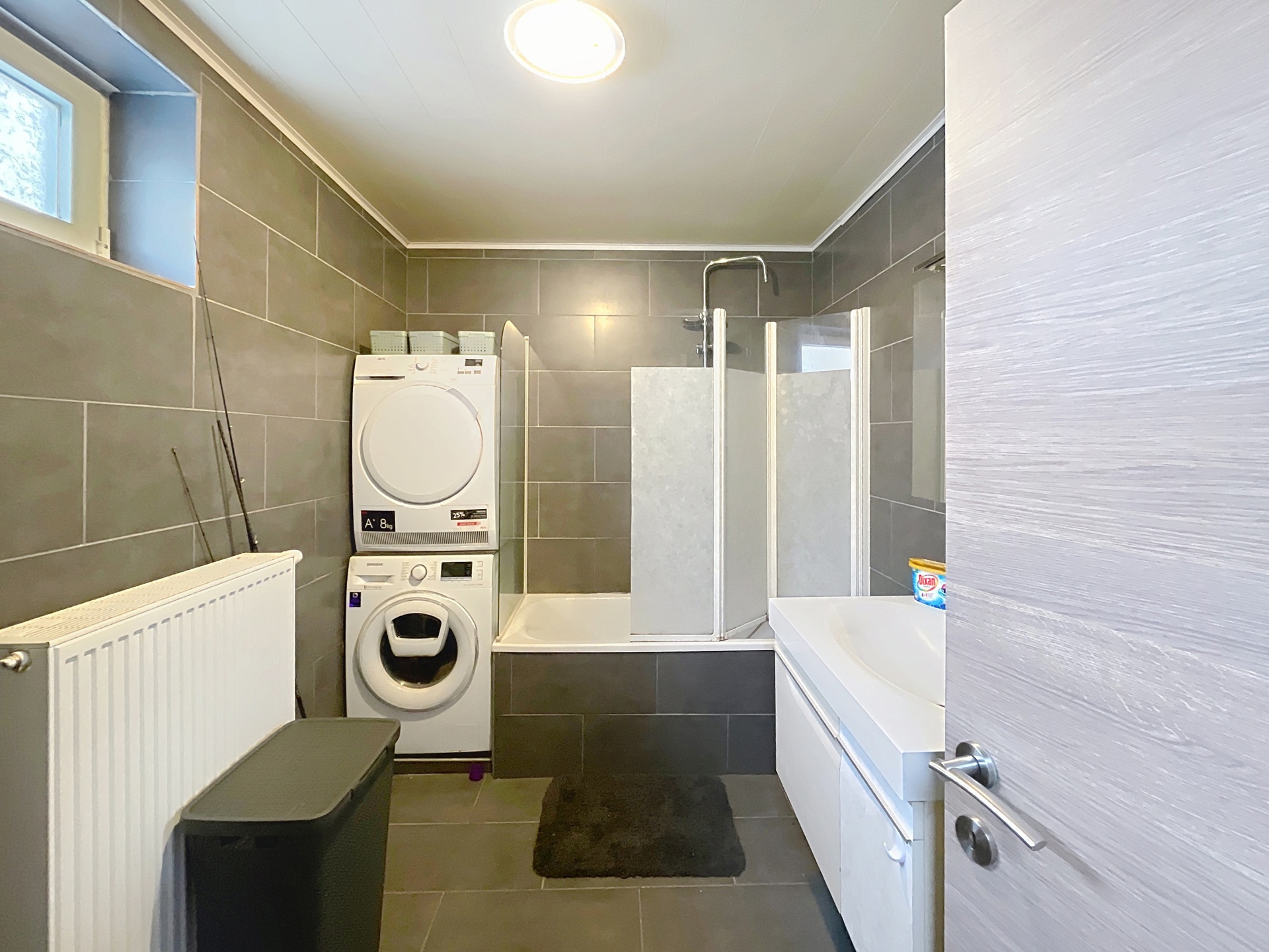 Woning met 3 slpks en terras bereikbaar via servitude.  - foto 4