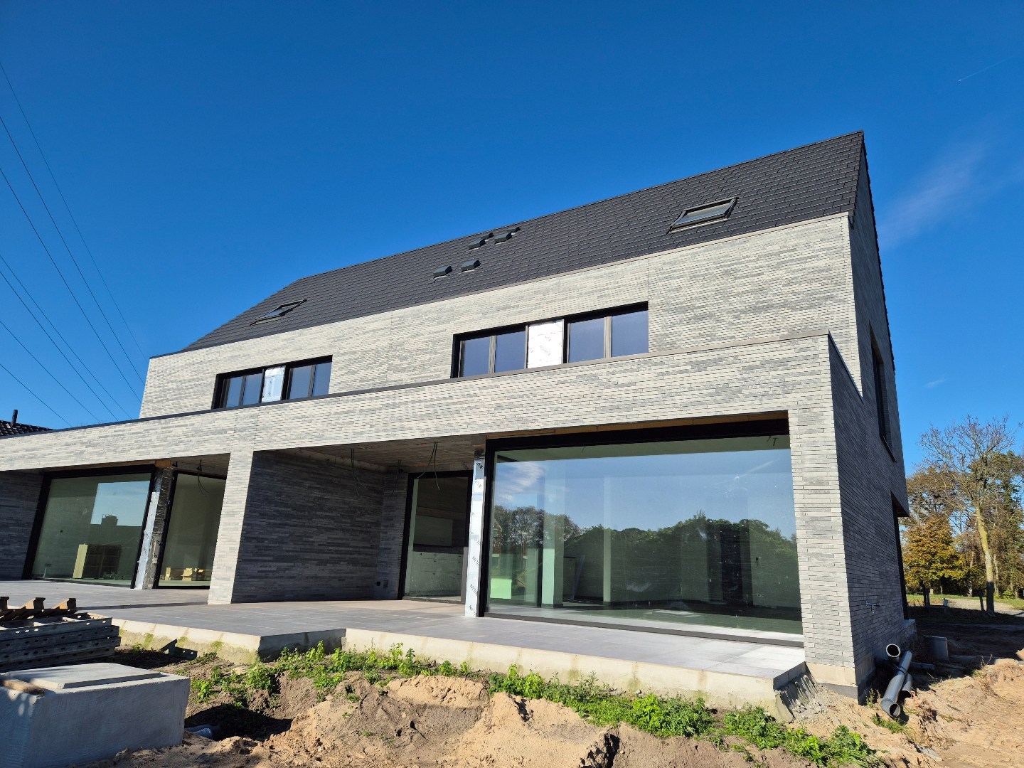 Trendy nieuwbouwwoning in Oosteeklo - foto 1