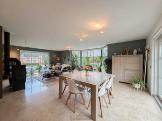 1ste bezoekdag zaterdag 7 maart! Inschrijven kan via www.nobels.be onder referentienummer 4282736.INSTAPKLARE OPEN BEBOUWING gelegen in een...