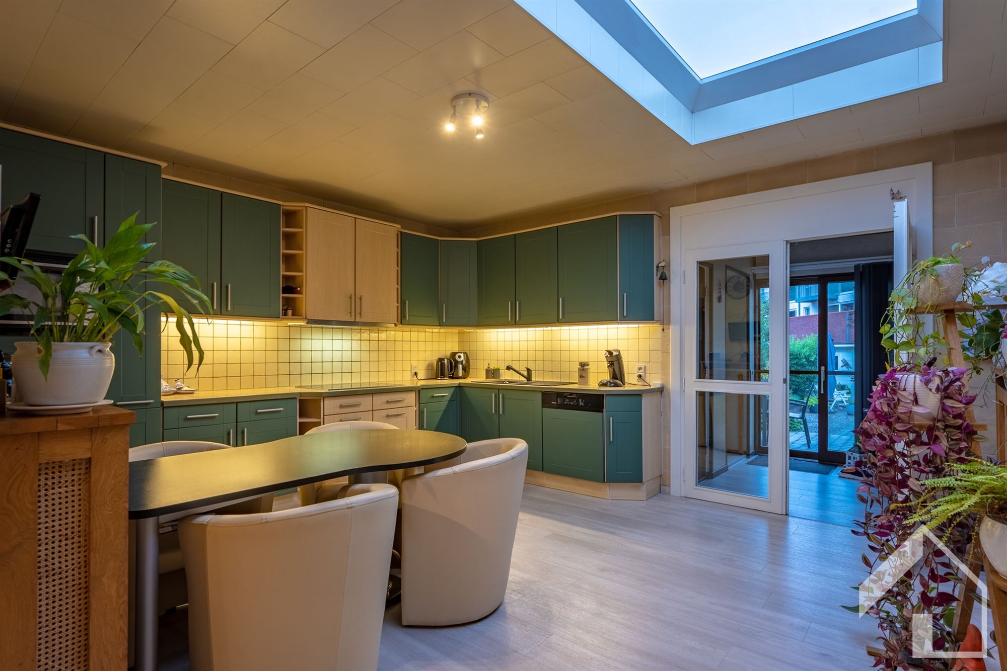 Ruime woning met 3 à 4 slaapkamers - foto 5
