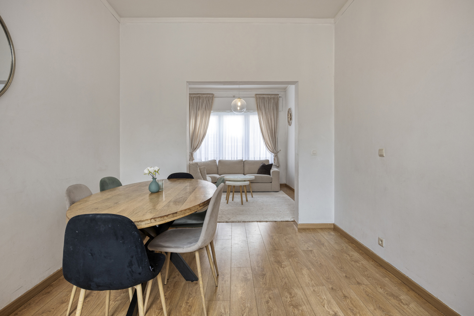 Ruime woning met 4 slaapkamers nabij centrum - foto 4