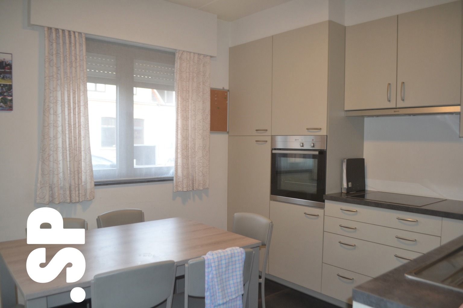 Centraal gelegen recent gelijkvloers appartement - foto 4