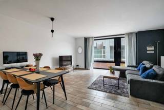 <p>This well-maintained duplex apartment in Paardsdemerstraat, Hasselt, combines comfortable living with an excellent city-centre location. It is an attractive option for those looking for a home in the heart of Hasselt as well as buyers considering an investment property.</p><p>The apartment is situated on the second floor and is accessible by stairs. Once inside, the natural light creates a pleasant and welcoming atmosphere. The living area connects seamlessly with the kitchen, resulting in a comfortable and inviting space for everyday living.</p><p>The duplex offers two bedrooms. The master bedroom is spacious and provides ample room for a comfortable bedroom layout. The second bedroom is smaller and is particularly suitable as a child's bedroom. If a second bedroom is not required, this room can also be used as practical attic or storage space.</p><p>At the rear of the apartment, a pleasant balcony provides a welcome outdoor area where you can relax and enjoy some fresh air while living right in the heart of the city.</p><p>Built in 1997, the apartment is move-in ready and forms part of an asbestos-free building. The property is currently rented, making it suitable for future owner-occupation as well as an investment opportunity in Hasselt.</p><p>The central location is another important advantage. From Paardsdemerstraat, shops, restaurants, cafés and the many other amenities of Hasselt city centre can easily be reached on foot.</p><p>Are you looking for a duplex apartment with two bedrooms and a balcony in central Hasselt? Contact us for more information or to arrange a viewing.</p>
