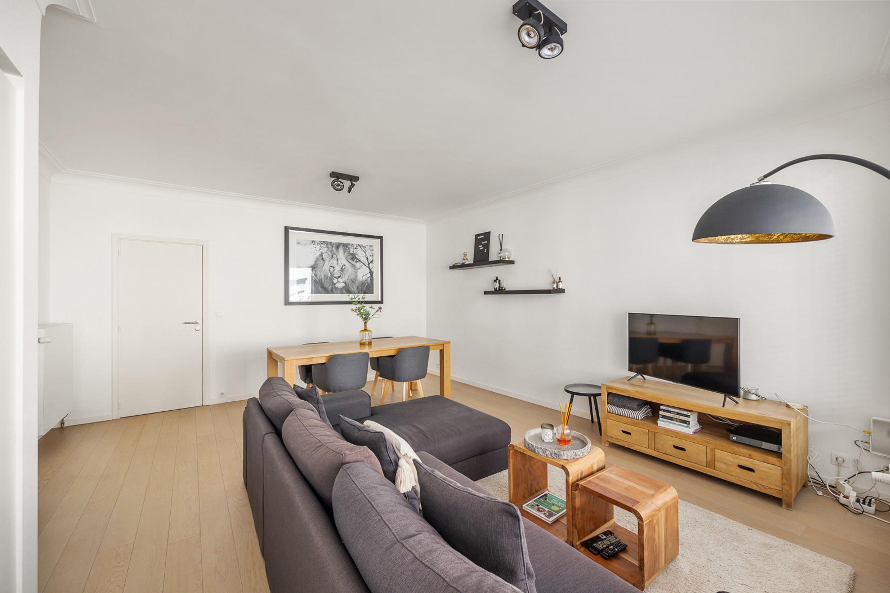 Instapklaar appartement met 2 slpks &amp; zonnig terras - foto 5