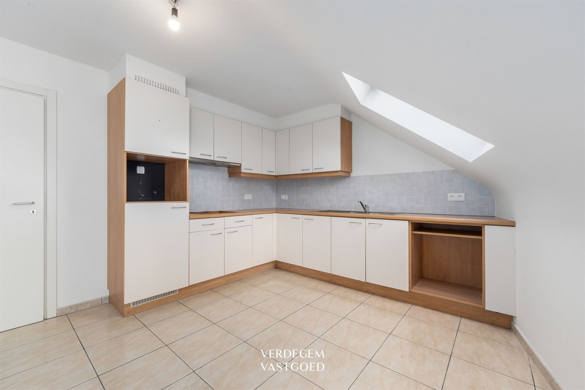 Apartment - photo 5