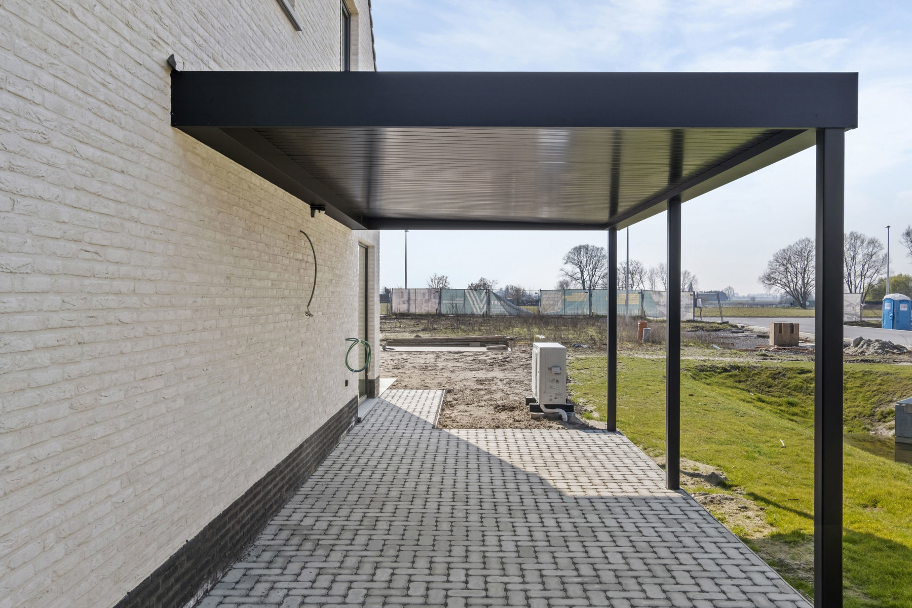 Ruime energiezuinige woning met open zicht te Gistel. - foto 4