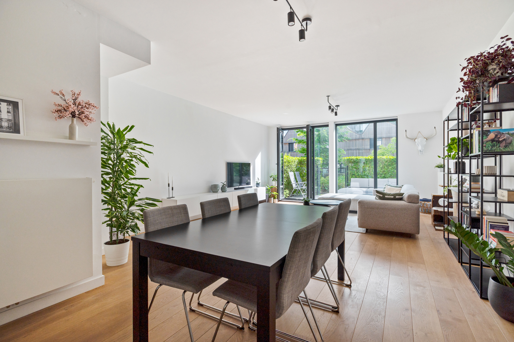 Energiezuinig gelijkvloers appartement met terras en tuin - foto 4