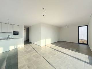 Dit nieuwbouw appartement in Gooik met 2 slaapkamers, tuin en terras combineert modern comfort met een rustige ligging. Gelegen op het...