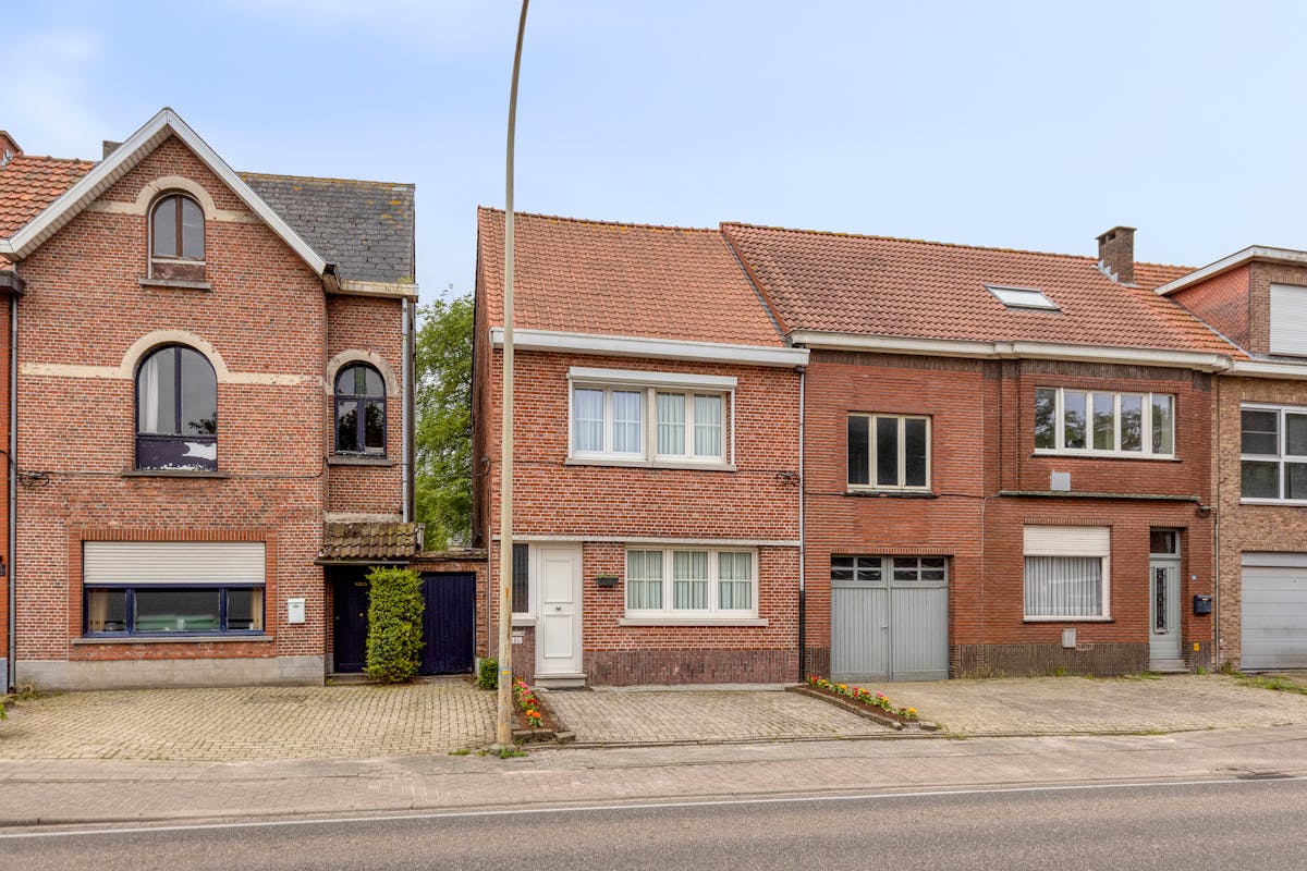 Karaktervol huis met tuin te koop nabij centrum Wuustwezel! - foto 4