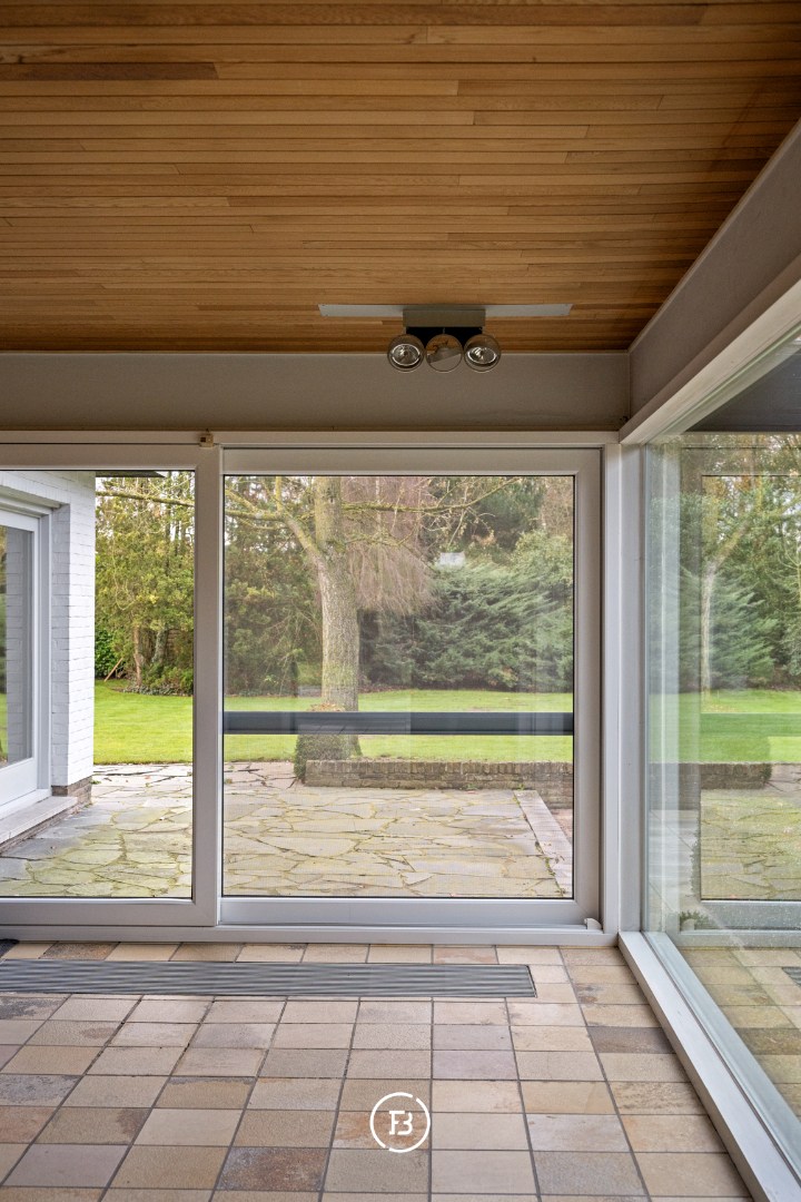 Architectural villa - photo 3