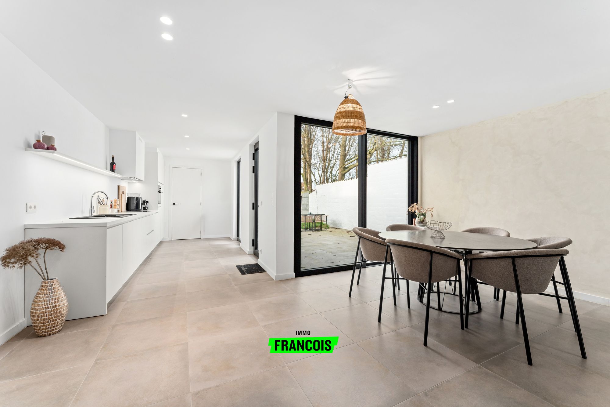 Rustig en landelijk gelegen instapklare woning met 3 slaapkamers en zonnige tuin - foto 4