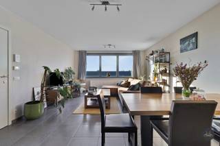 Meer info of uw bezoek plannen kan via jonathan@homixx.be of via 016 199 343.Dit appartement is terug te vinden pal in het centrum van Betekom...