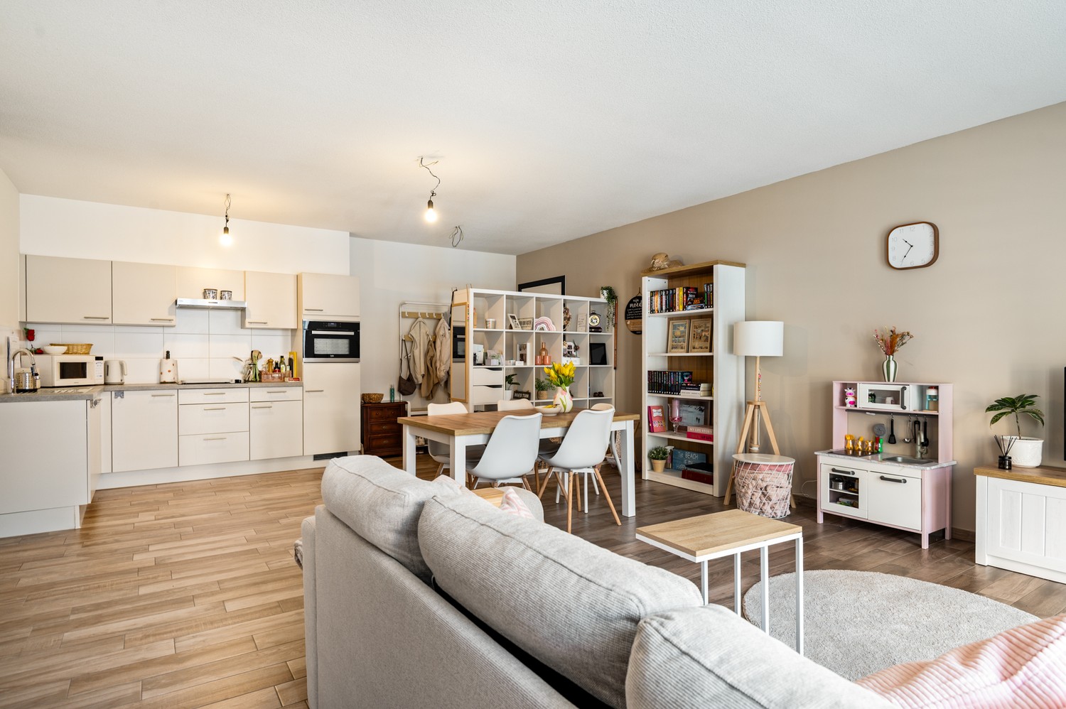 Instapklaar appartement met 2 slaapkamers! - foto 4