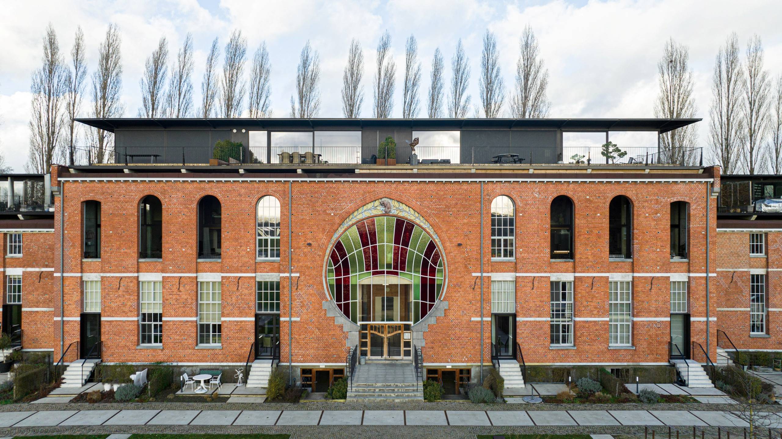 Exclusieve loft in de Chocoladeafbriek te Tongeren – 264 m² Pure luxe met terras 21m² en 2 autostaanplaatsen. - foto 2