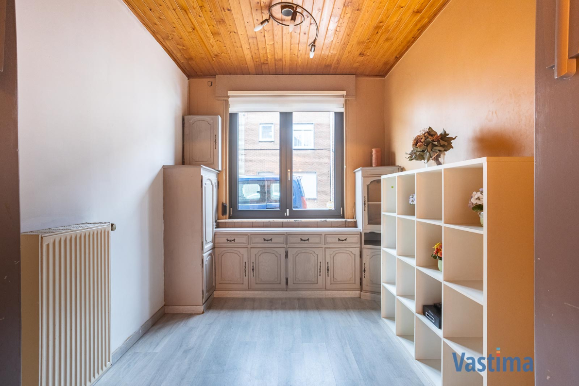 Stadswoning met zonnepanelen en tuin - foto 4