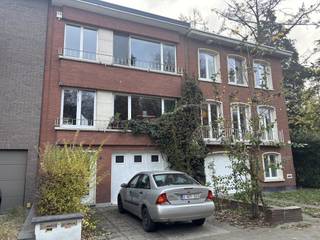 Cet immeuble d'investissement à vendre est situé sur la Van Baurscheitlaan, une rue calme d'Unitaswijk à Deurne. Le quartier est agréable...