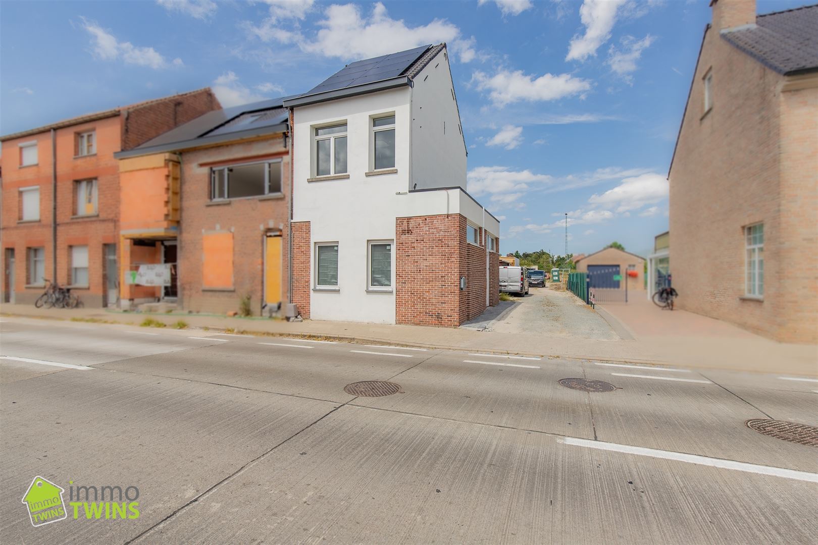 Gerenoveerde HOB met carport te Temse  - foto 1