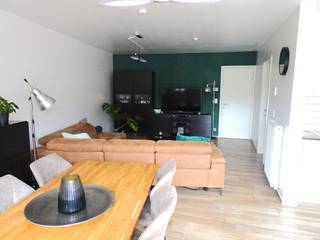 <p>Een gelijkvloers appartement in het centrum van Brecht bestaande uit woonkamer, open en ingerichte keuken (oven, vaatwasser, koelkast, vaatsteen, keramische kookplaat, kastjes), badkamer, 2 slaapkamers, bergplaats/wasplaats, ondergrondse garagebox, tuin met terras.</p>