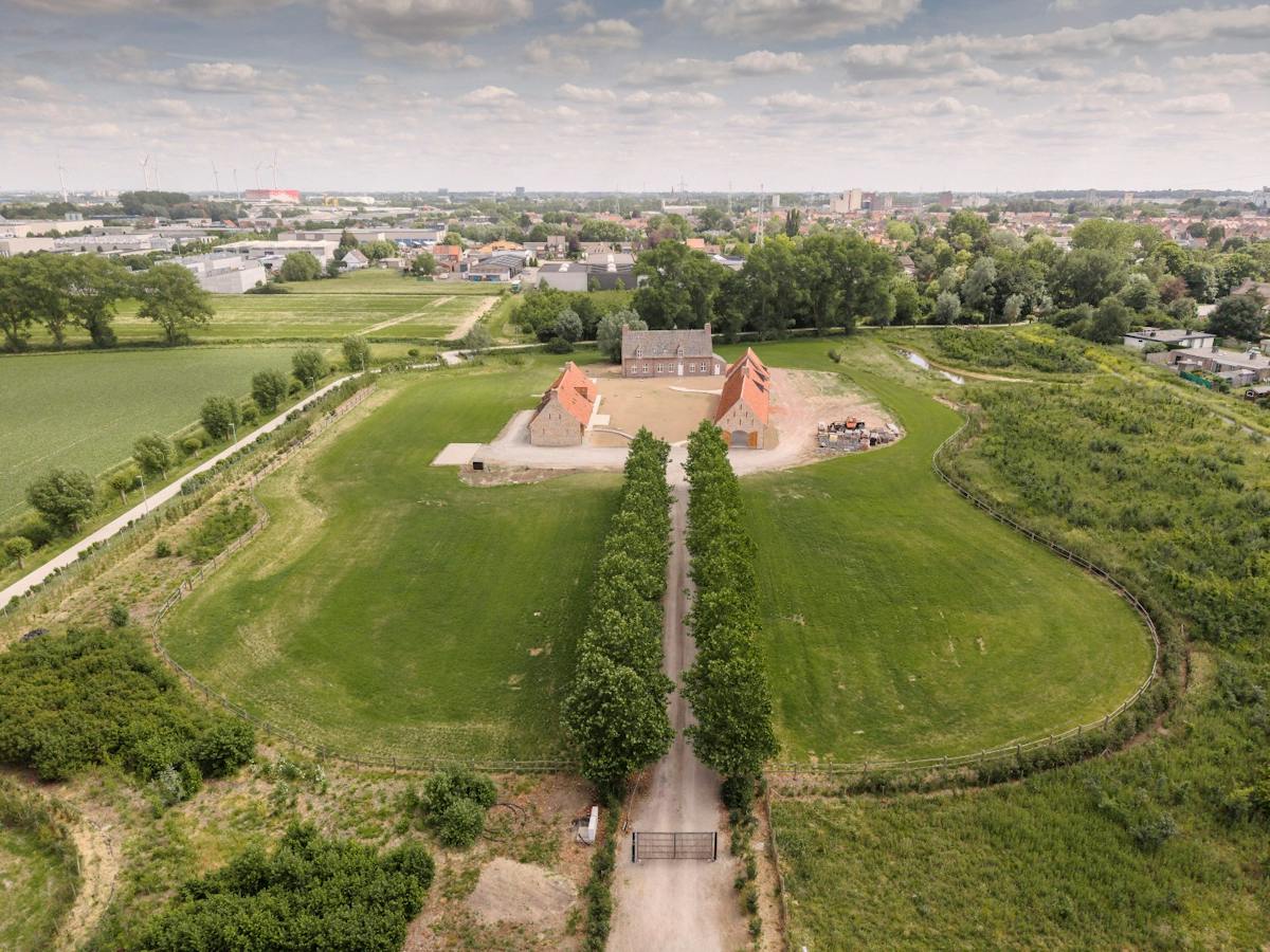 Uitzonderlijke nieuwbouwhoeve op ruim 2 hectare in Roeselare - foto 4