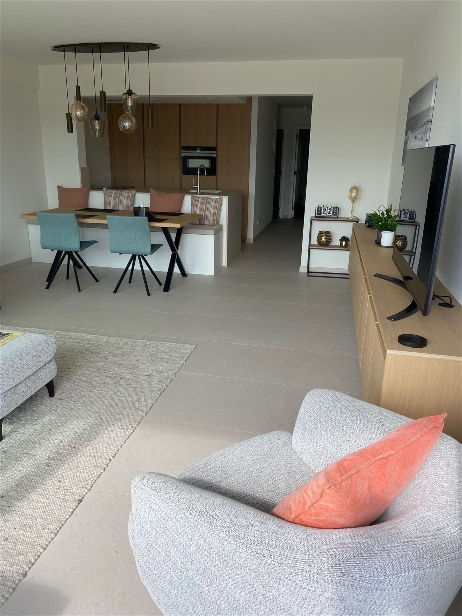 Volledig Gerenoveerd app. met zicht op haven - foto 4