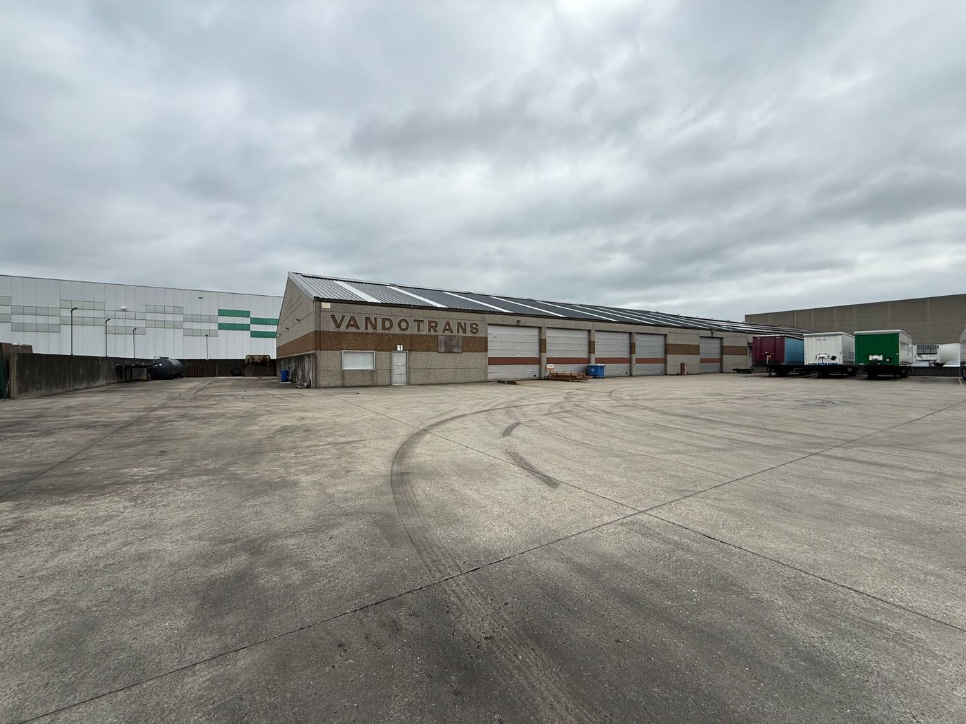 Magazijn nabij de N44 en E40 - foto 3