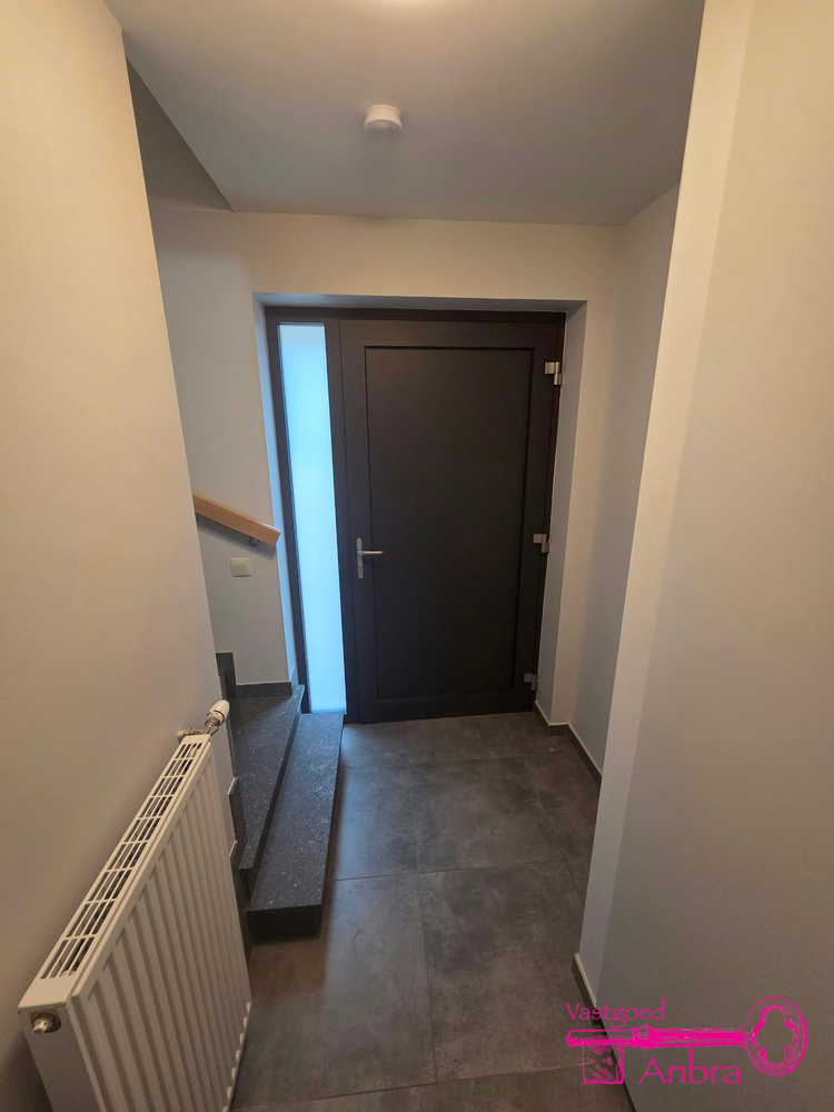 Apartment for rent in Oostrozebeke with 3 bedrooms - photo 4
