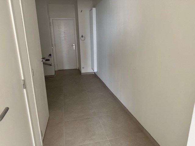 Volledig gerenoveerde, ongemeubelde studio op de 8e verdieping - Zeedijk Oostende - foto 4