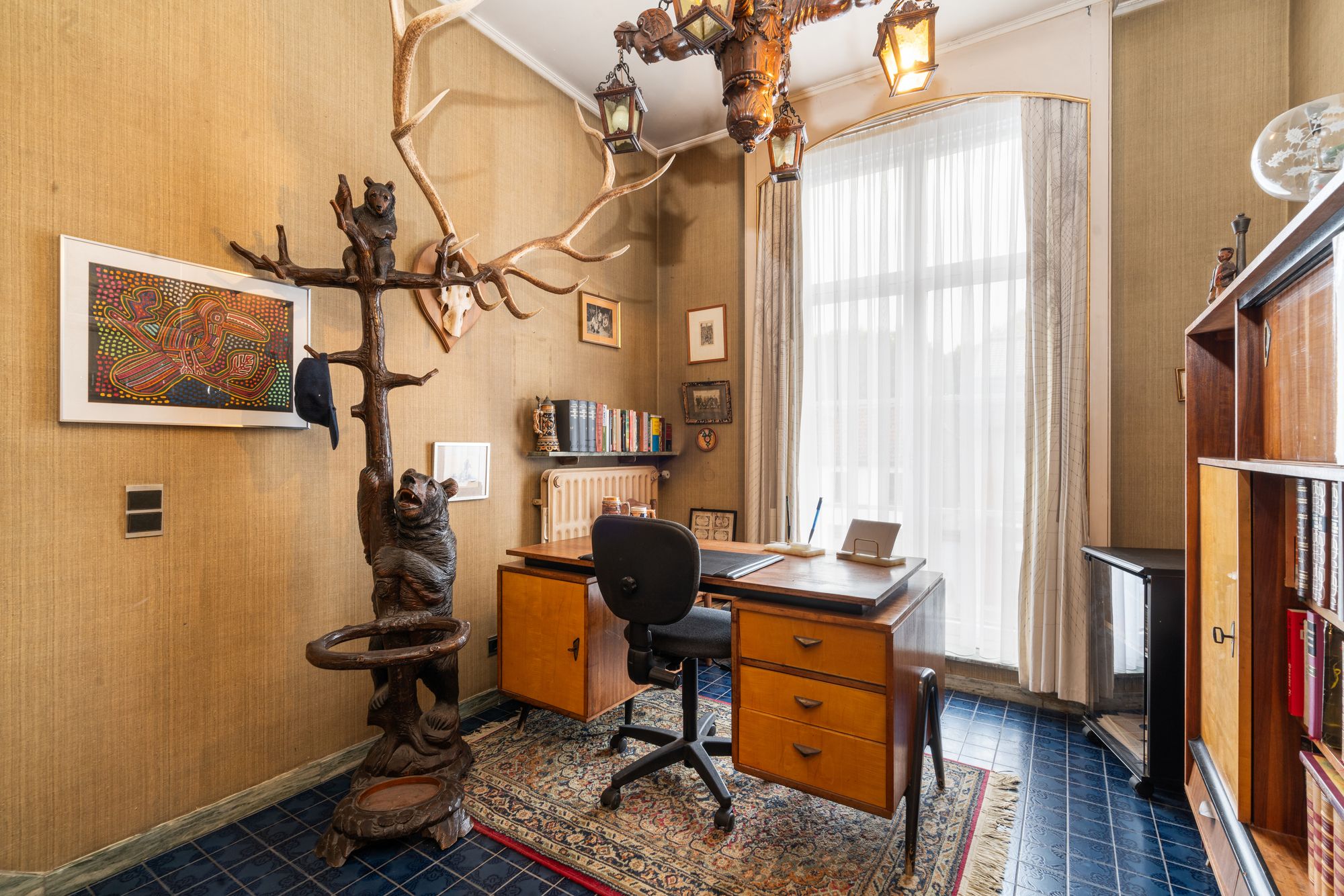 Authentiek appartement met charme en statige ruimtes in Eeklo. - foto 5