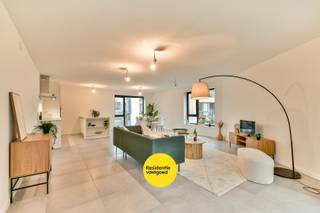 Wonen in alle rust én midden in het centrum? In residentie KorBoo in Gistel combineert dit instapklare nieuwbouwappartement ruimte, licht en...