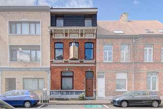 Ben je op zoek naar een karaktervolle woning met ruimte, charme én een vleugje modern comfort? Dan hebben we goed nieuws voor jou! In Merksem...